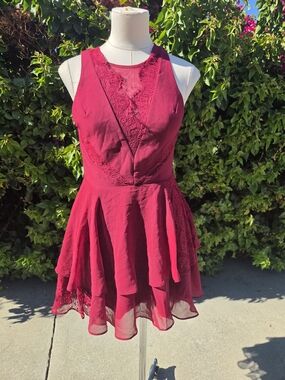 Lucy Paris Martini Lace Mini Dress Women's Small Wine Burgundy Ruffle
